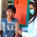 Vacunación casa a casa en el municipio Mateare