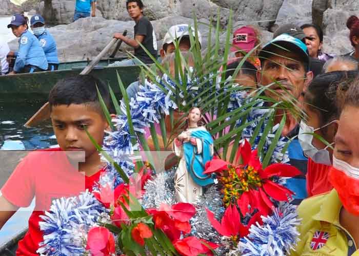 Familias de Río Coco, celebran a la virgen María