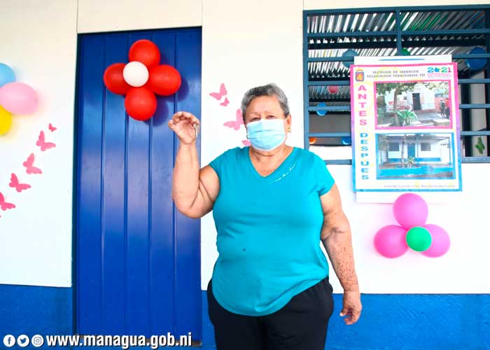 Entrega de vivienda digna en el barrio Georgino Andrade, Managua