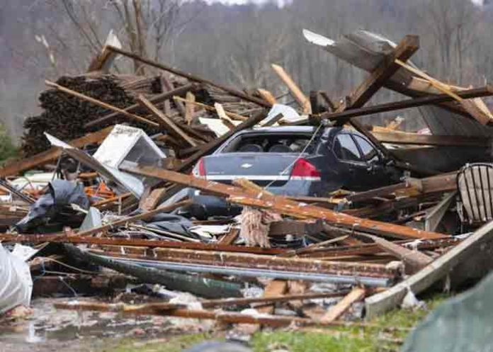 Biden declara el estado de desastre mayor en Kentucky tras mortales tornados