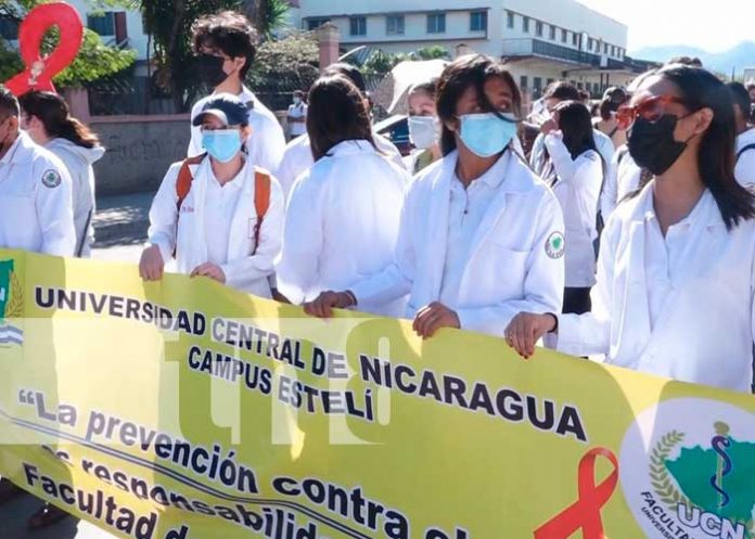Caminata en Estelí por el dia mundial del VIH