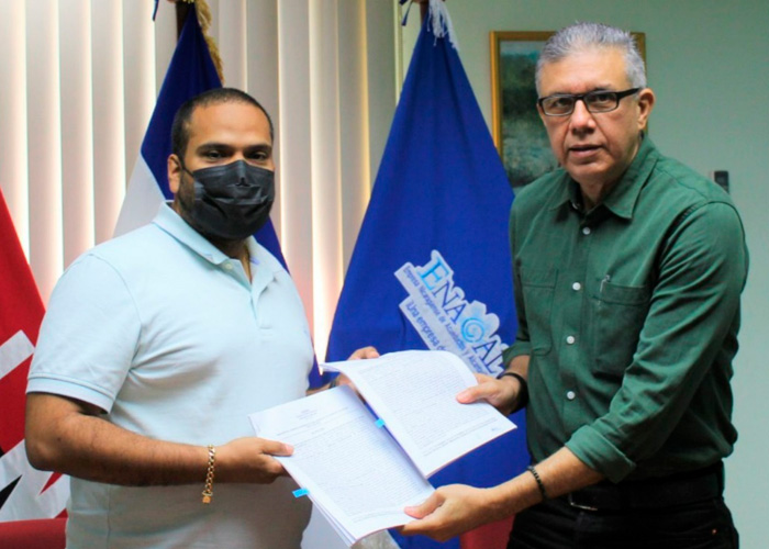ENACAL firma contrato para el mejoramiento de agua potable en Madriz