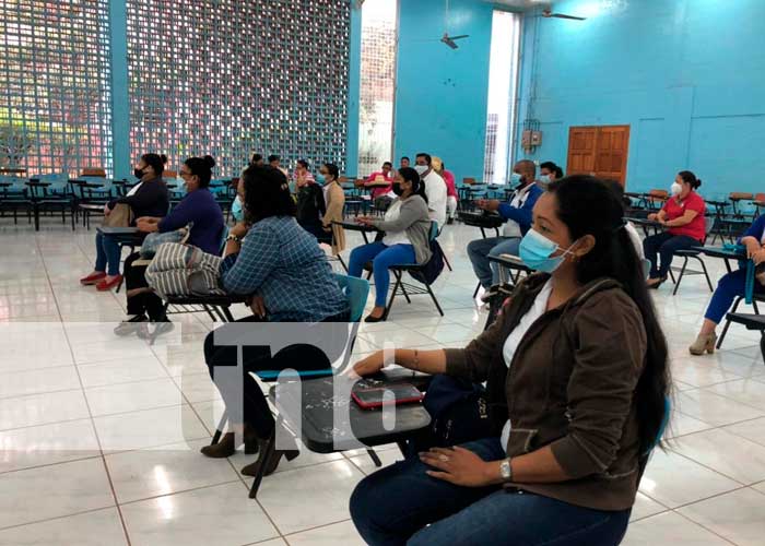 Nicaragua: ¡De profesores empíricos a maestros profesionales!