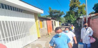 Inmunizan en el distrito III de Managua a la población contra el COVID-19