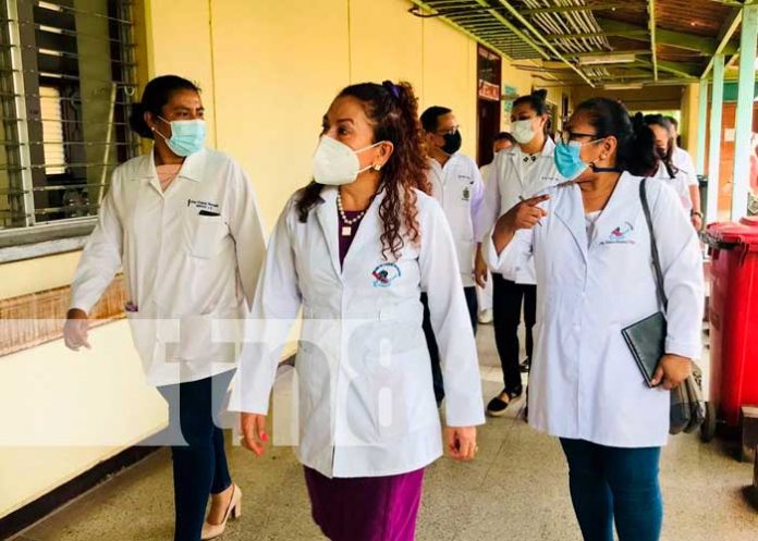 Autoridades del MINSA recorren Hospital Amistad Japón Nicaragua en Granada