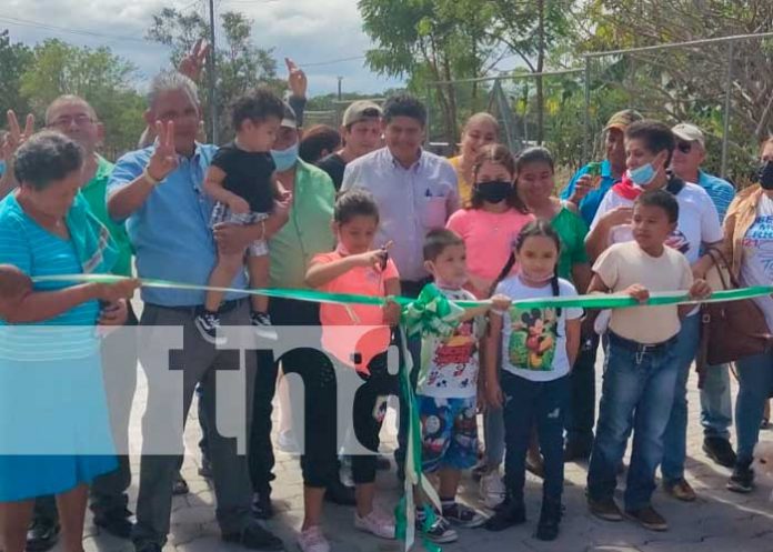 Inauguran calle adoquinada en el barrio Nuevo Amanecer 2, Juigalpa