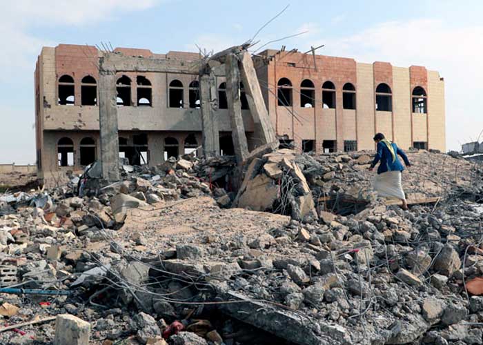 70 muertos dejó un bombardeo de una prisión de Yemen