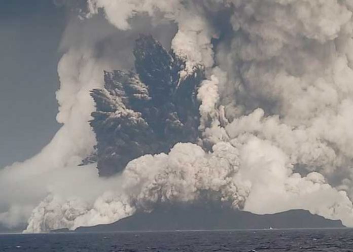 VIDEO: Volcán Tonga, la erupción más violenta del año