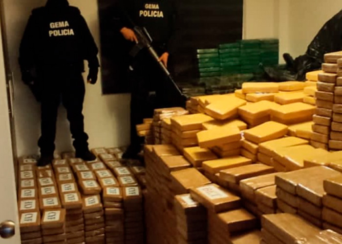 Según la policía, la cocaína tenían como destino Europa