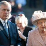 Príncipe Andrew es despojado de sus privilegios por la Reina Isabel