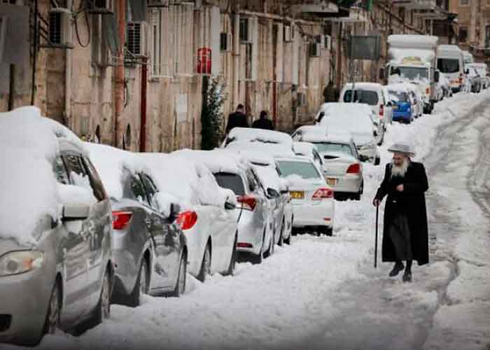 Se paraliza la ciudad de Jerusalén por tremenda nevada 