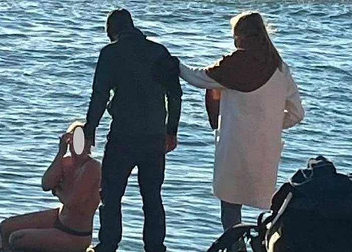 Expulsada y multada por posar desnuda en Venecia
