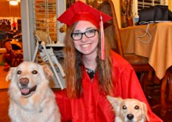 Joven quedó desfigurada tras ataque "sangriento” de perros en Texas