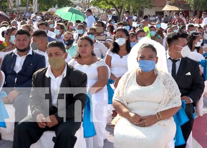 Evento de Tu Nueva Radio Ya con bodas masivas en Nicaragua