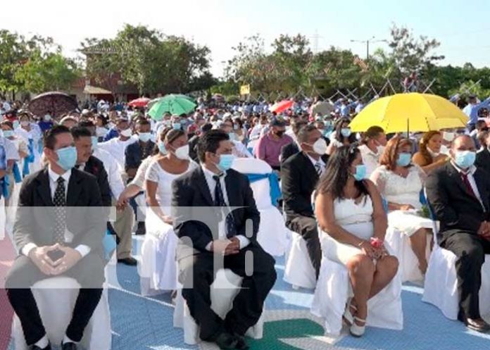 Evento de Tu Nueva Radio Ya con bodas masivas en Nicaragua