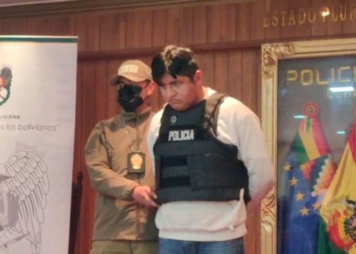 Fingió ser policía para violar y explotar a 77 mujeres en Bolivia