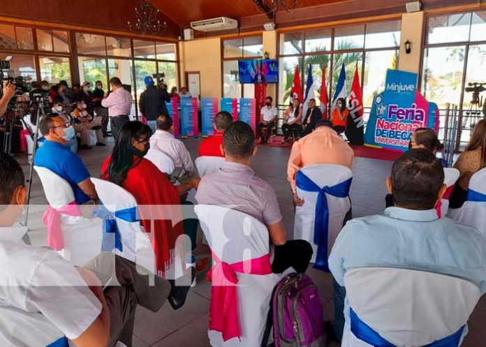 Anuncio de las ferias departamentales de becas en Nicaragua