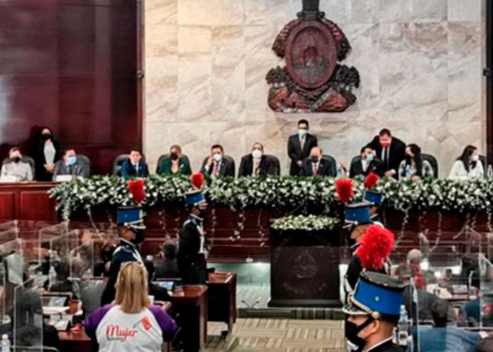 Instalada la primera legislatura del congreso de Honduras