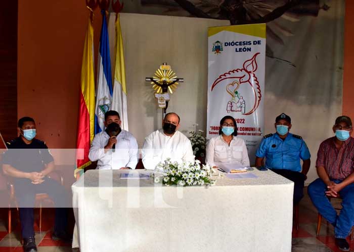 Conferencia de prensa sobre fiesta religiosa en El Sauce, León