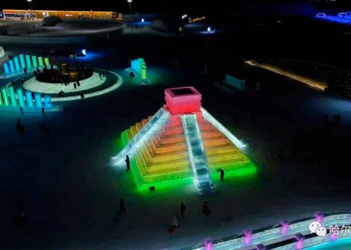 China exhibe en hielo la hermosa pirámide de Kukulkán