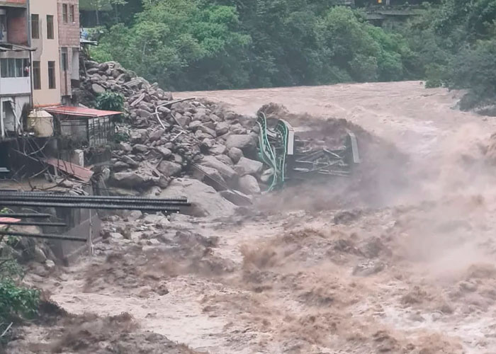 Inundaciones en Perú dejan 5 desaparecidos y decenas de casa inundadas