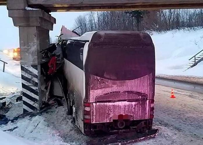Aparatoso accidente con un autobús en Rusia
