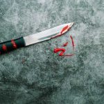Imagen referencial de un cuchillo con sangre en Chontales