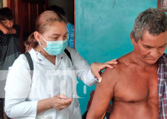 Vacunación contra el COVID-19 en comunidades de Tipitapa