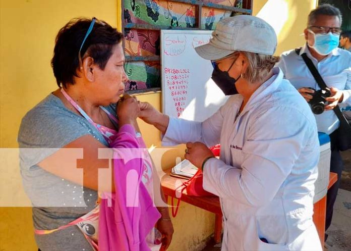Jornada de vacunación en el barrio Julio Buitrago, Managua