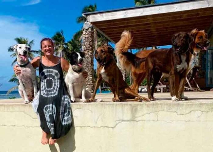 Por salvar a sus mascotas, mujer fallece tras erupción de volcán en Tonga