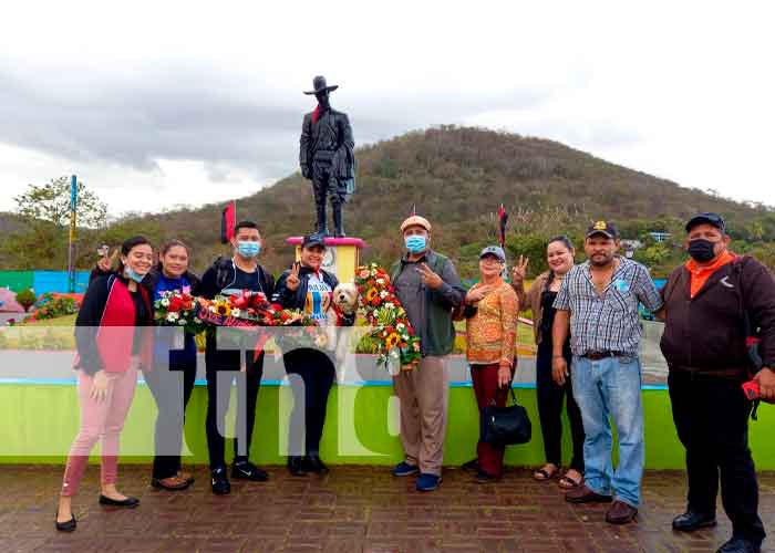 Unidades de Victorias Electorales de Boaco colocan ofrenda floral a Sandino