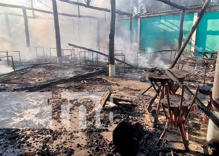 Tremendo incendio en León, quema rancho principal de "Los Norteños" 