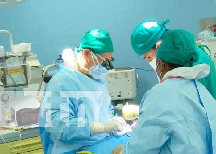 Jornada quirúrgica de prótesis de rodilla en el Hospital Vélez Paiz, Managua