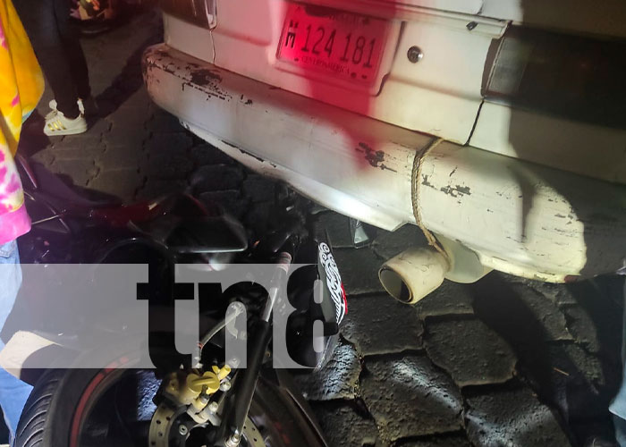 Accidente de tránsito deja a un motociclista lesionado en Managua