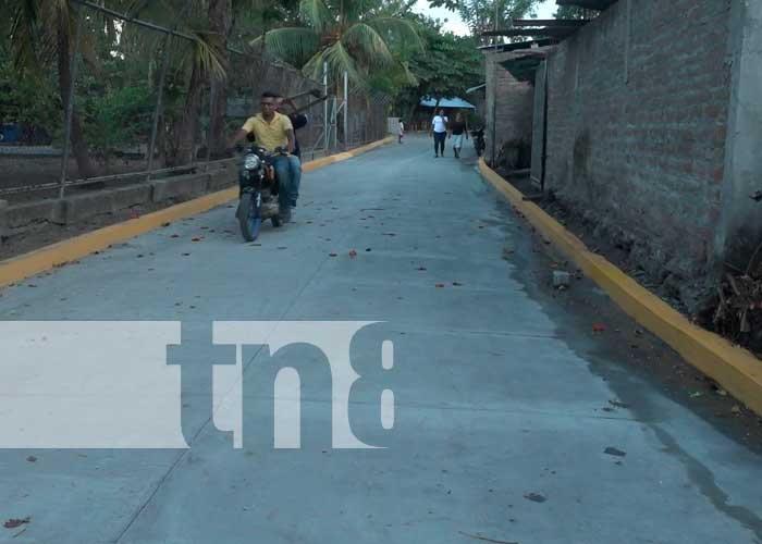 Inauguran más calles para el pueblo en la Isla de Ometepe, Nicaragua