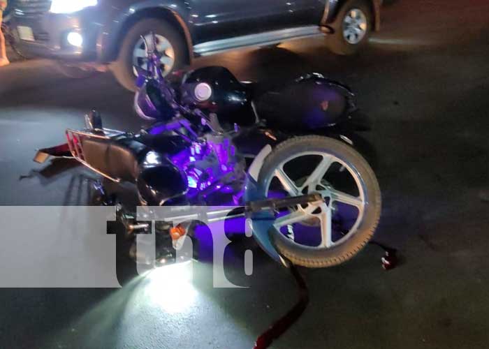 Choque entre dos motocicletas deja dos lesionados en Juigalpa