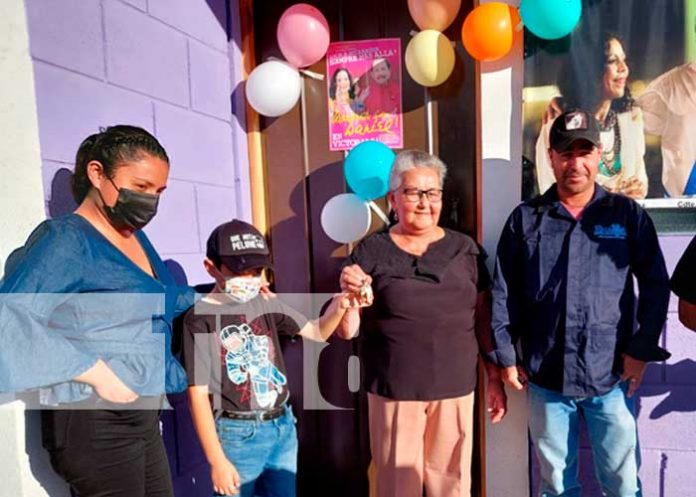 Familias de San Rafa­el del Norte reciben viviendas dignas