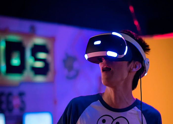 Jugador se fractura con casco de realidad virtual 