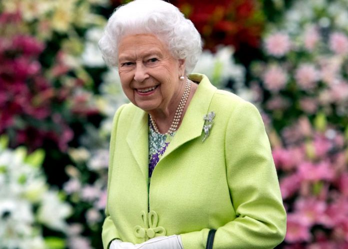 Reina Isabel ll cumple 70 años de estar en el trono