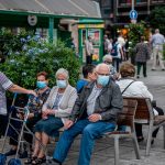 Gobierno de España retira el uso de mascarillas al aire libre