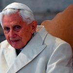 El papa emérito Benedicto XVI pide perdón a las víctimas de abusos