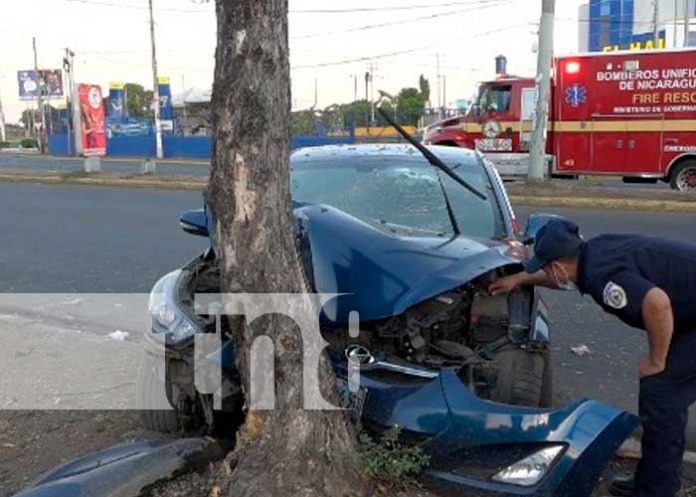 Aparatoso accidente de tránsito en Managua