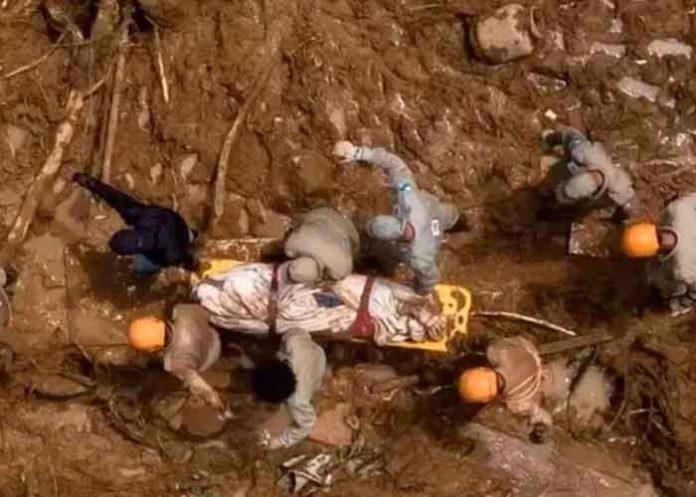 ¡De terror! Más de 100 muertos por torrenciales lluvias en Brasil