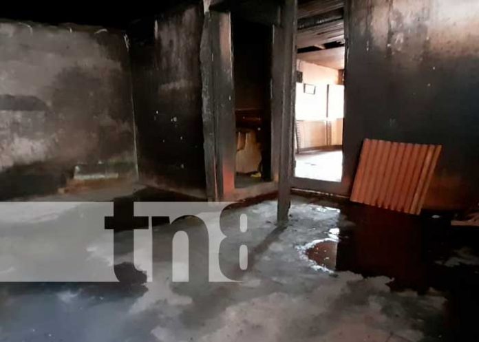 Resultados de voraz incendio en una casa de la Colonia Nicarao, Managua
