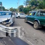 Choque frontal de dos vehículos en Bolonia, Managua