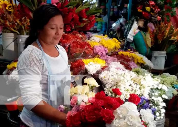 Mercados de Nicaragua con diversos productos para San Valentín
