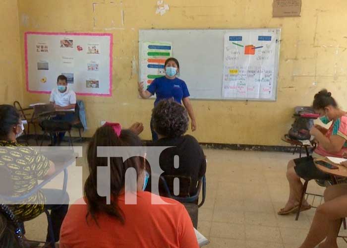 Capacitación de INATEC sobre el programa Usura Cero en Nicaragua