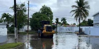 Inundaciones obligan al cierre de escuelas en Puerto Rico