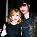 Madre de Evan Rachel Wood llama "depredador" a Marilyn Manson