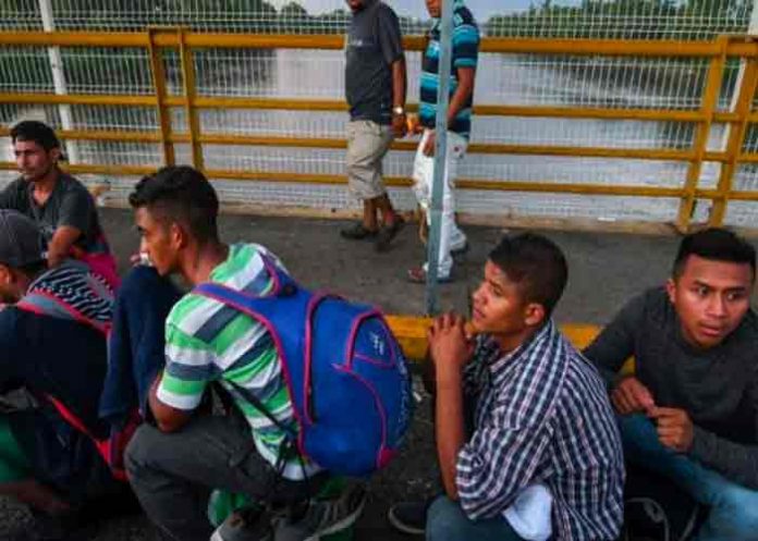 Migrantes detenidos en México